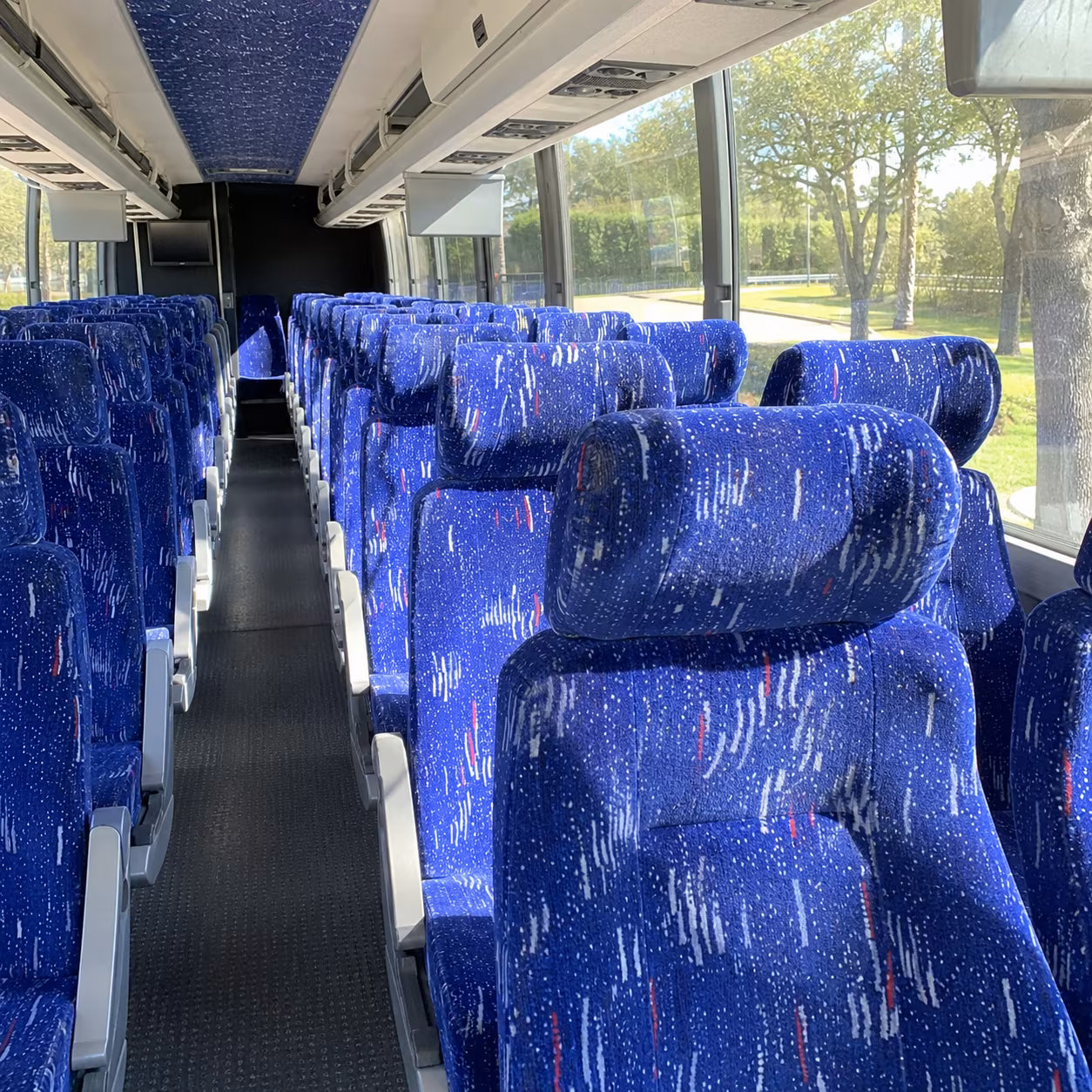 mableton organize a mableton corporate event with a charter bus