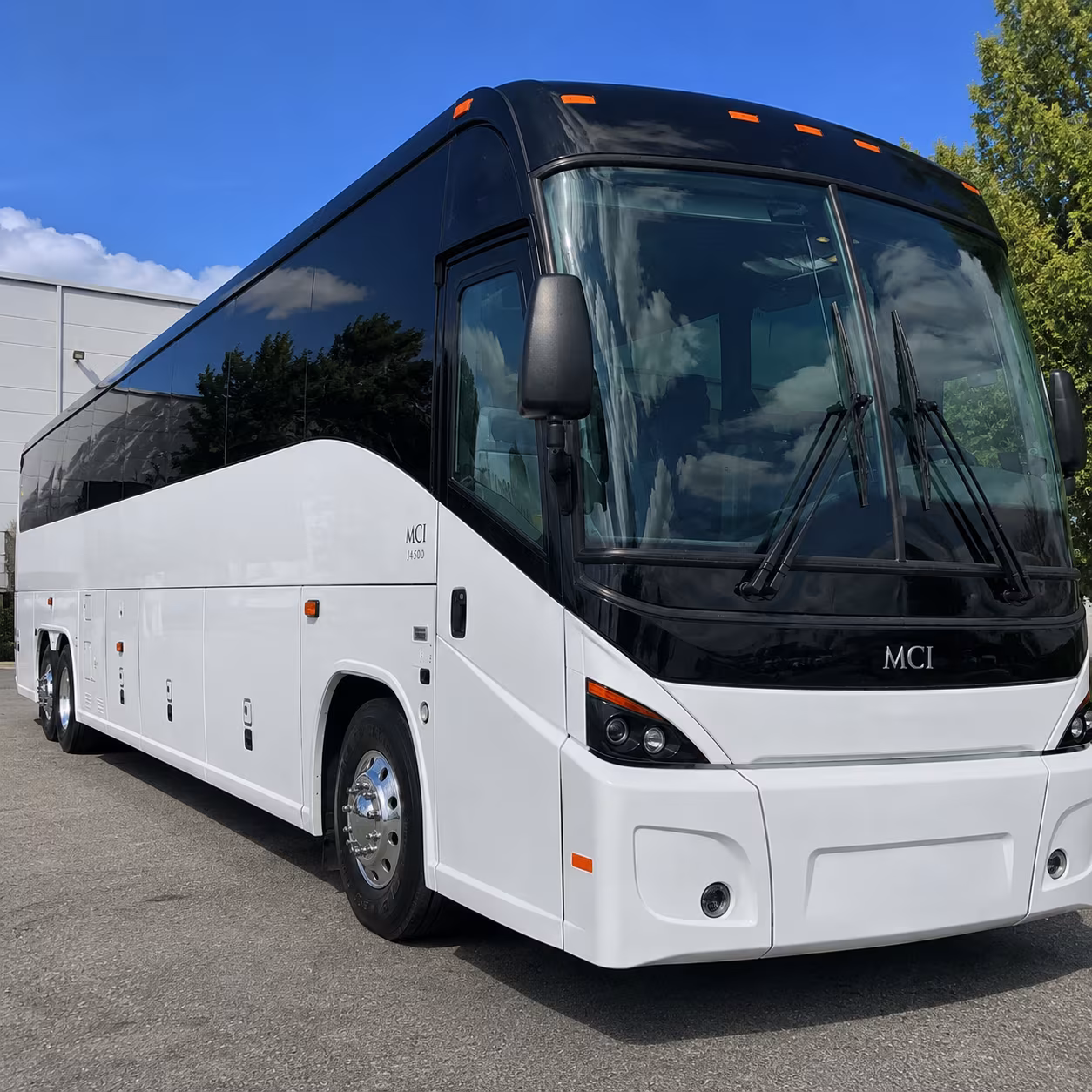 marietta show up to marietta concerts in a charter bus