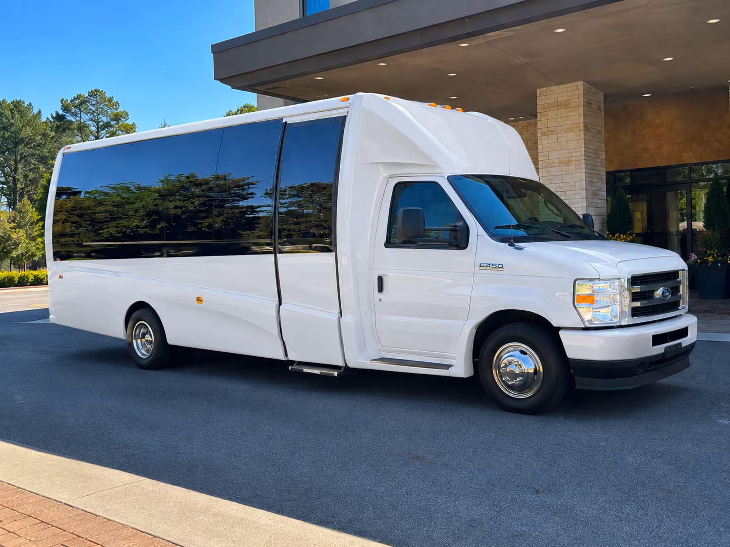 roswell private airport shuttle bus rentals in roswell