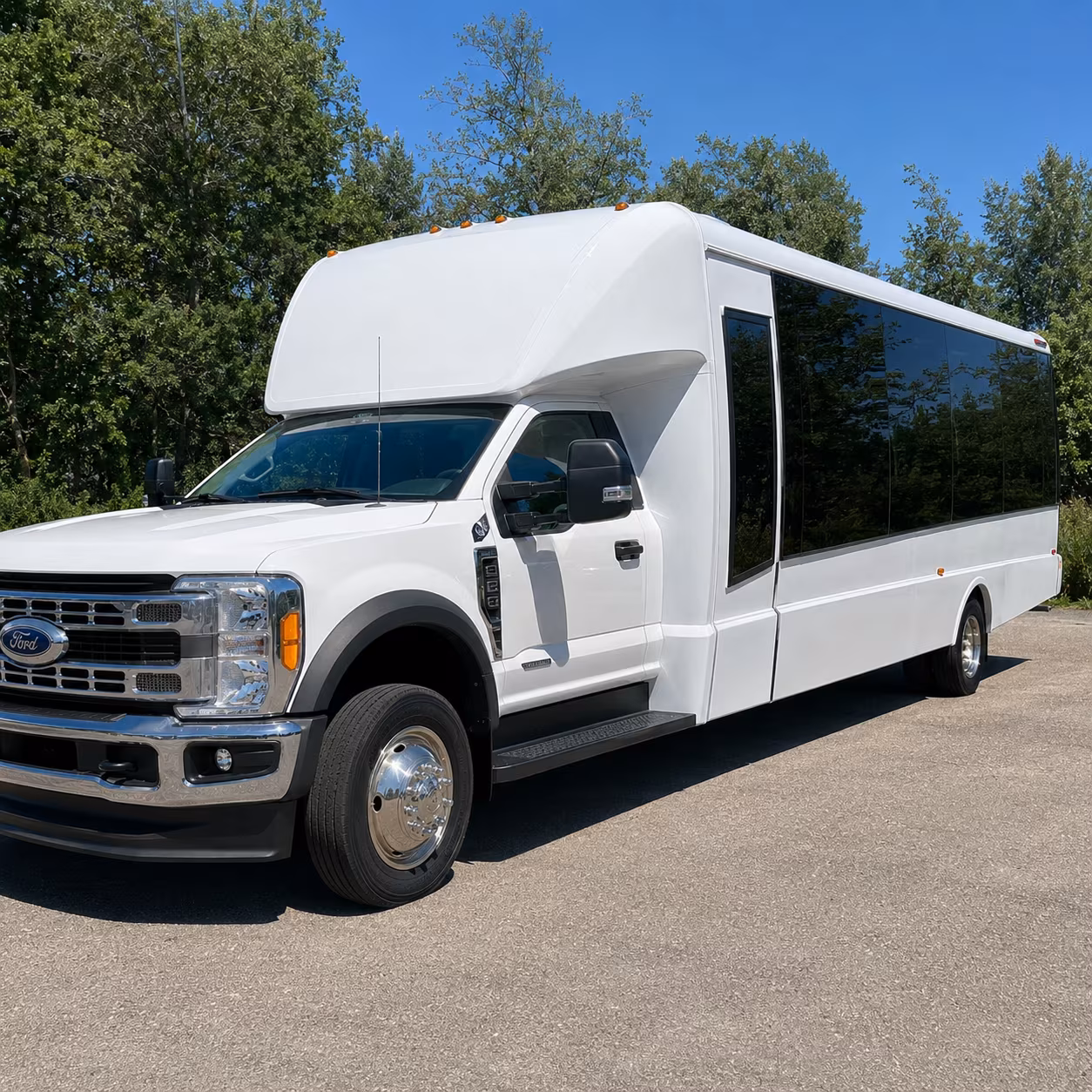 whether your group is large or small there s a wine tour bus for you